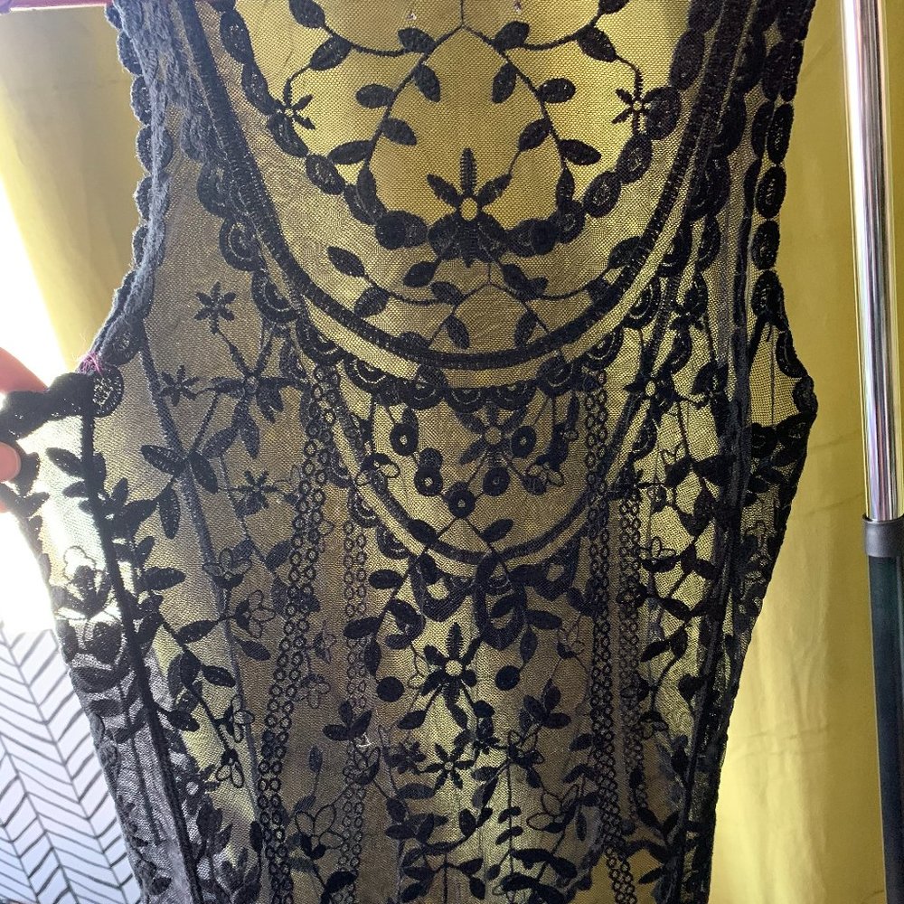 black see-through lace sleeve less top